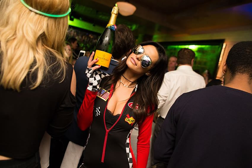 Ellas son las chicas que acuden al LAVO Restaurant & Nightclub NY. Foto:  @lavony