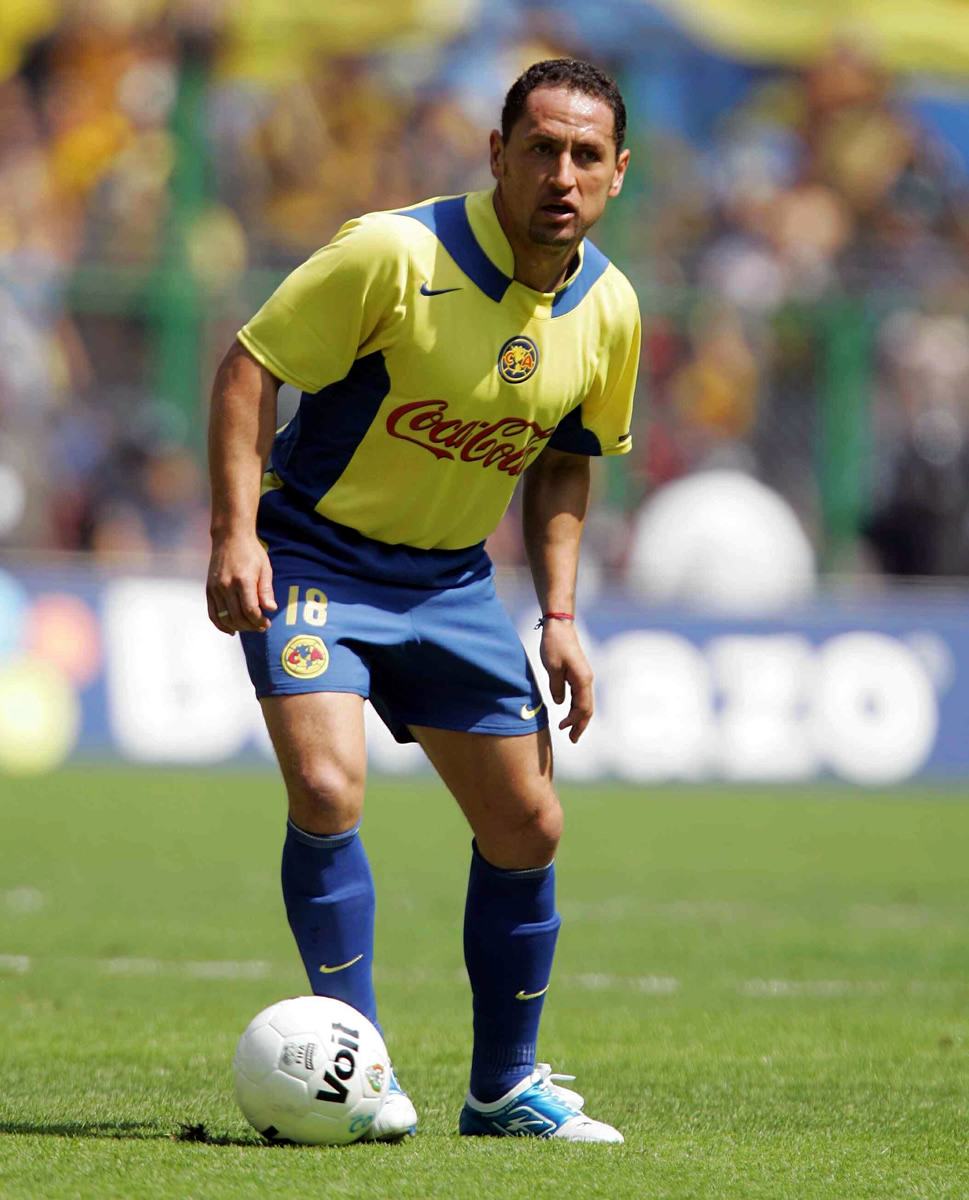 Germán Villa: En 1991 debutó con el América, voló a Europa en 1998 con el Espanyol y es un mediocampista de época.