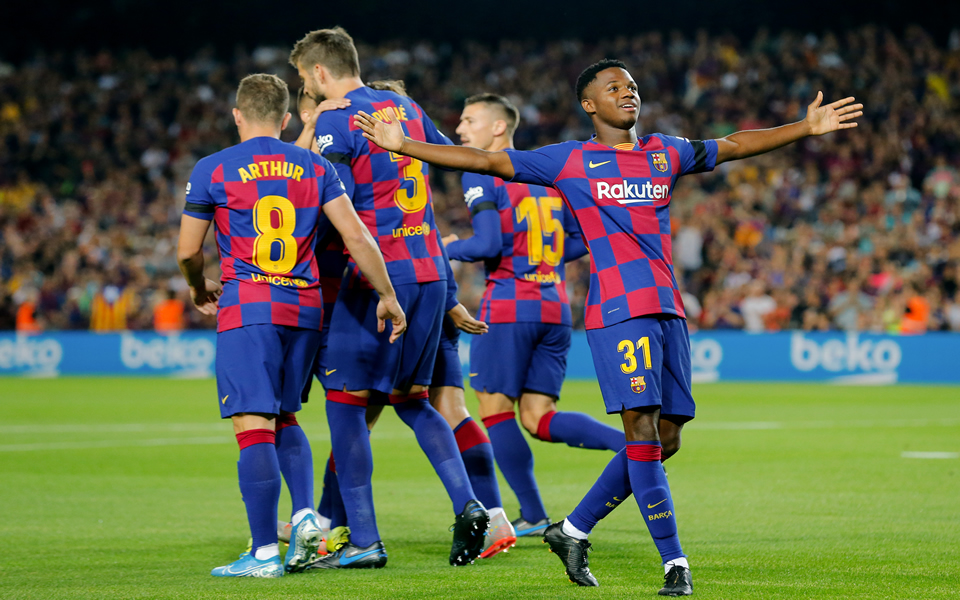 Ansu Fati celebra un gol (AFP)