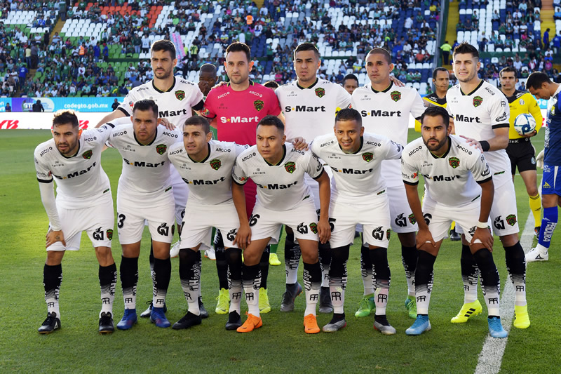 El 11 titular con el que saltó Juárez. (Foto: Imago7)