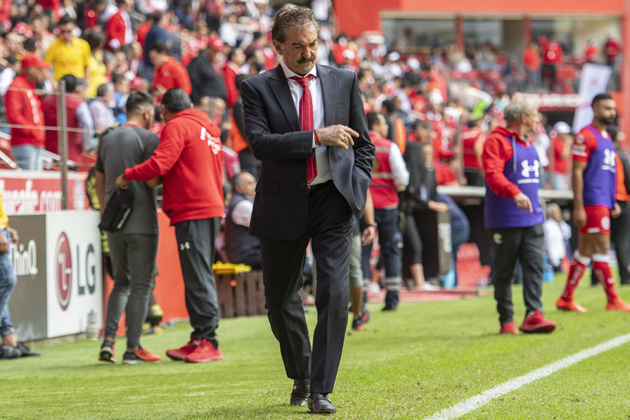 Ricardo La Volpe ha quedado a deber en Toluca. (Foto: Mexsport)