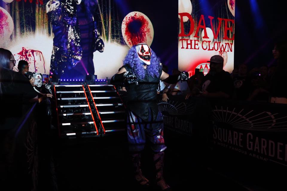Dave The Clown fue uno de los asistentes.