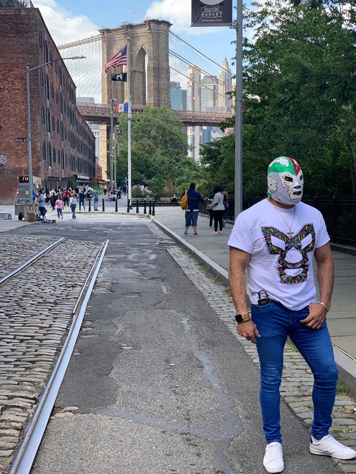 Dr. Wagner Jr. se paseó con su clásica máscara.