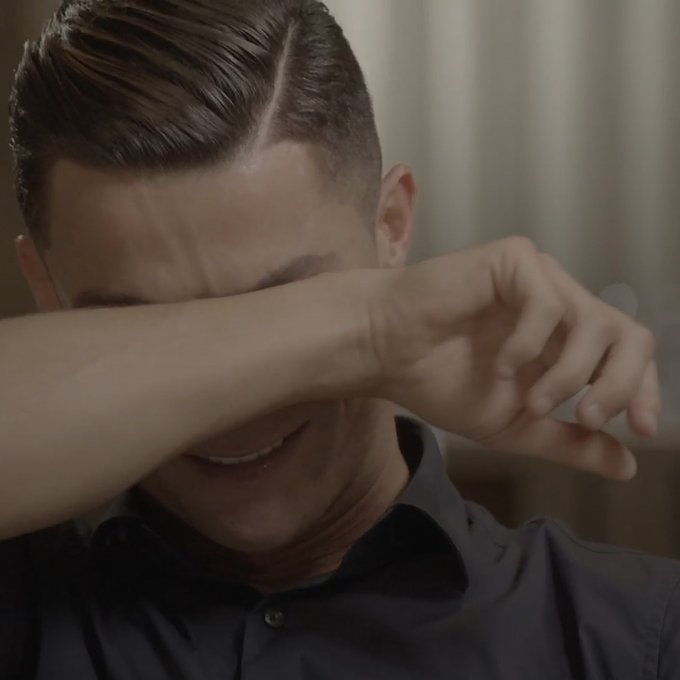Momento en el que Cristiano se emociona. (Imagen tomada de video)