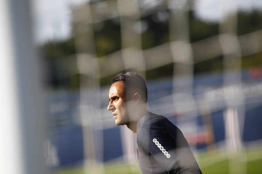 Keylor Navas: París Saint-Germain le dará la oportunidad al poderoso arquero tico. (Foto: @NavasKeylor)