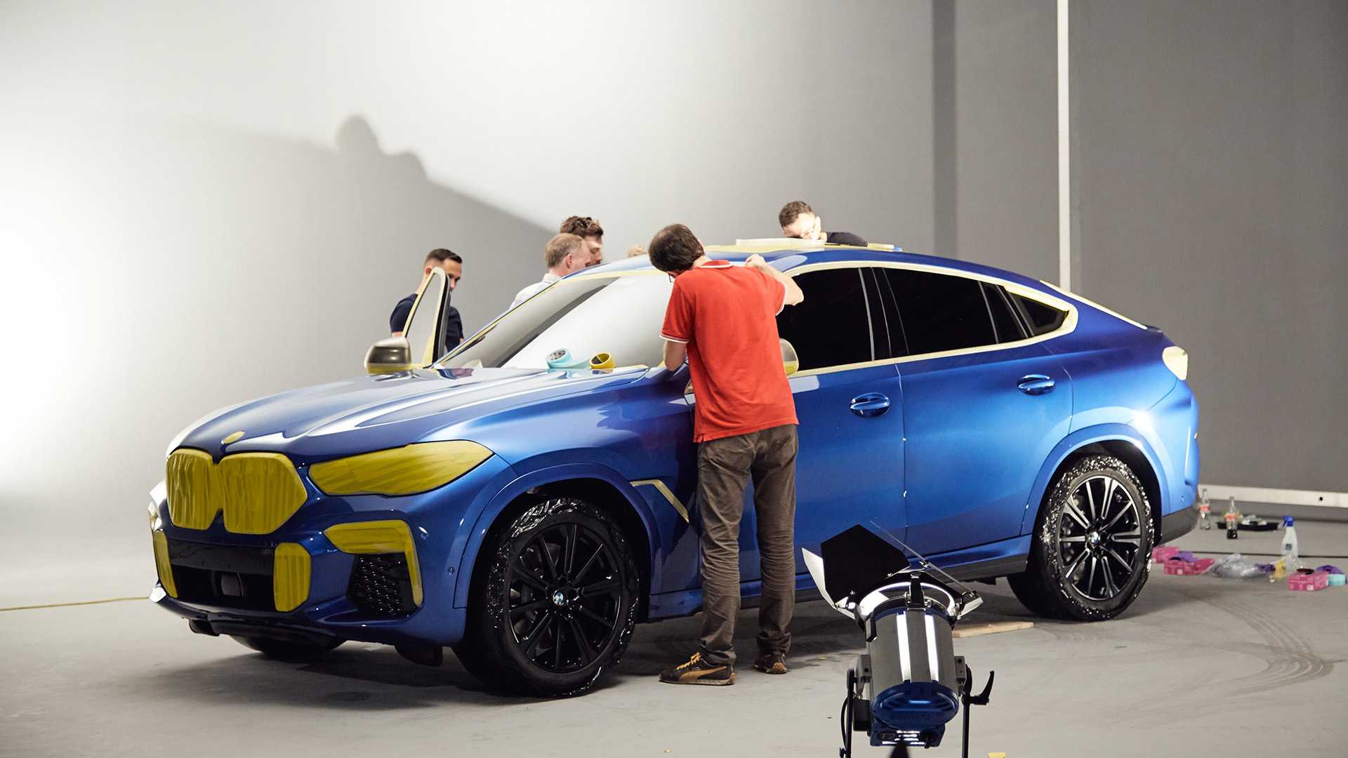 Así fue la preparación de la pintura especial. (BMW)