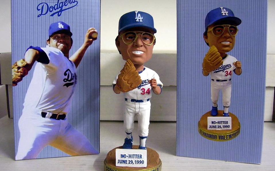 En honor de su juego sin hit ni carrera, los Dodgers lanzaron un especial de Fernando Valenzuela.