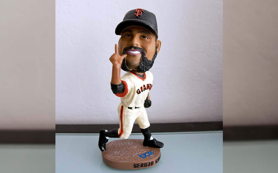 "El Mechón" Sergio Romo se convirtió en uno de los jugadores más queridos de los Giants de San Francisco por su carisma y carácter, además de coronars