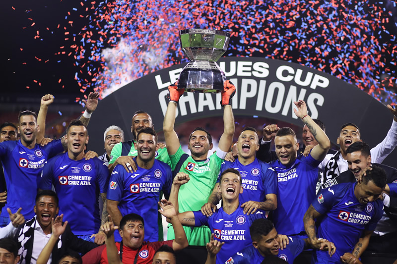 Los jugadores de Cruz Azul en plena celebración. (Foto: Imago7)