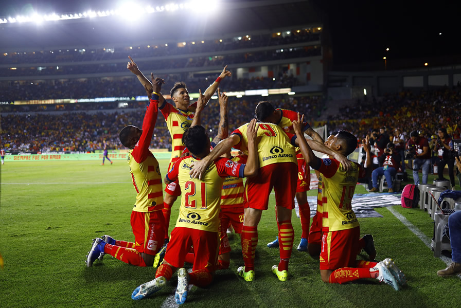 La celebración del gol purépecha. (Fotos: Mexsport e Imago 7)
