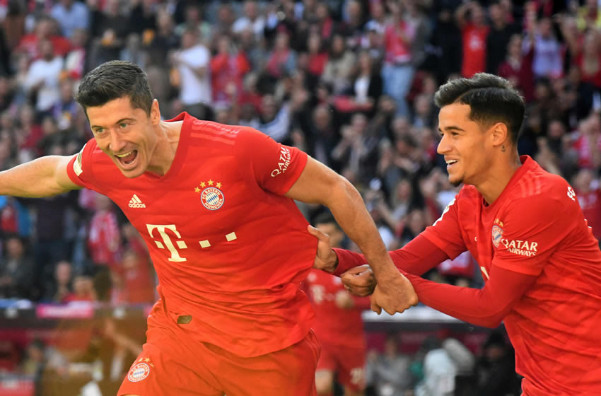 Lewandoski se apuntó un doblete y Coutinho anotó uno.Foto: AFP