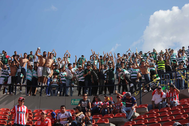 La afición lagunera acudió al Alfonso Lastras. (Foto: Imago7)