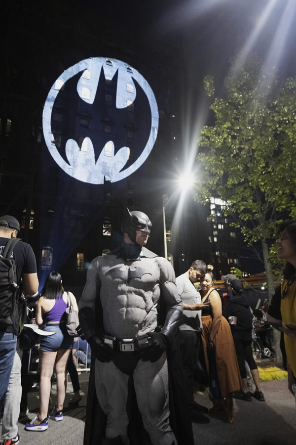 Los aficionados celebraron 80 años de Batman. (Foto: AP)