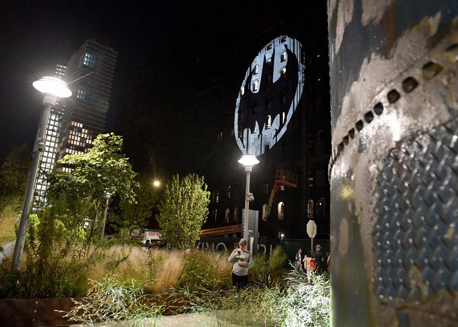 Los aficionados celebraron 80 años de Batman. (Foto: AFP)