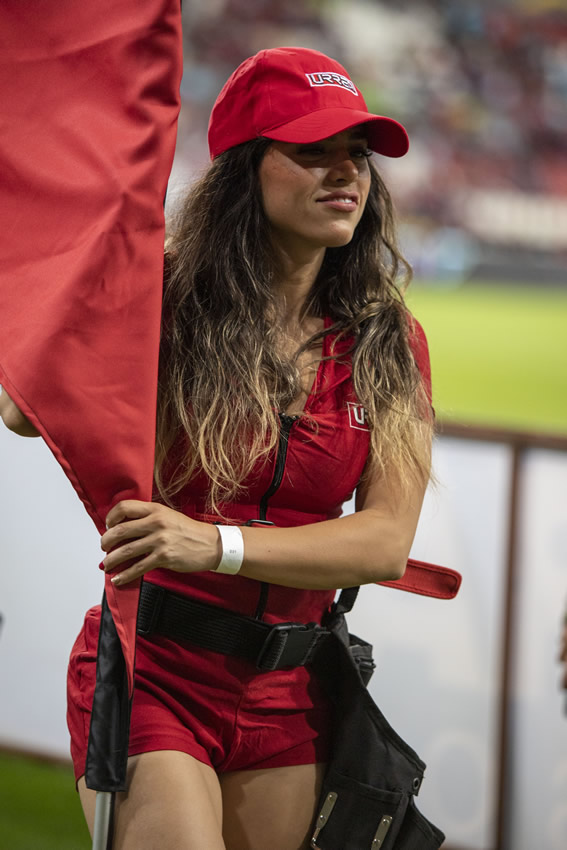 Sonrisas, miradas y figuras hermosas nos regalan las Chicas de la Jornada.