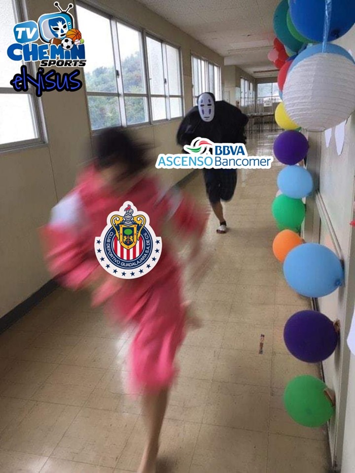 Chivas siendo Chivas y el OXXO michoacano demostrando que es más grande.