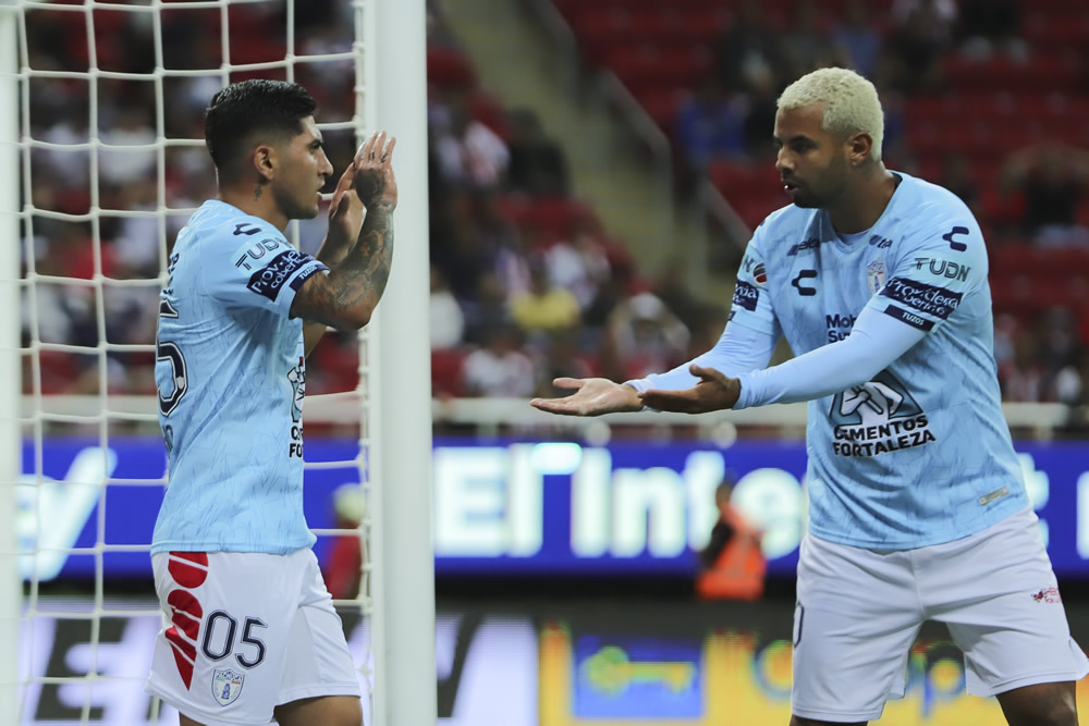 Guzmán y Cardona sellaron la victoria
