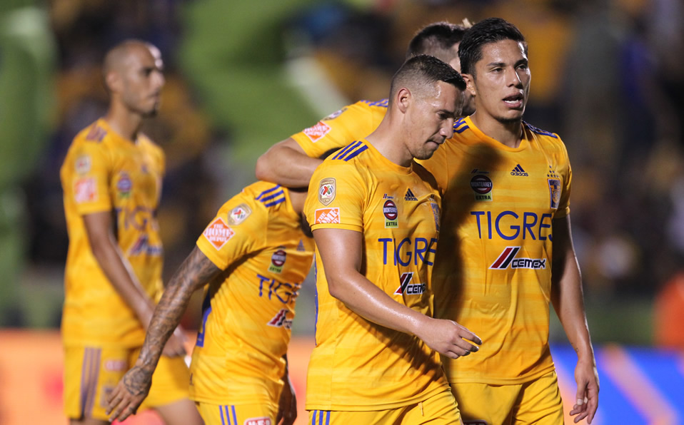 Los jugadores de Tigres salieron cabizbajos. Foto: (Imago7)