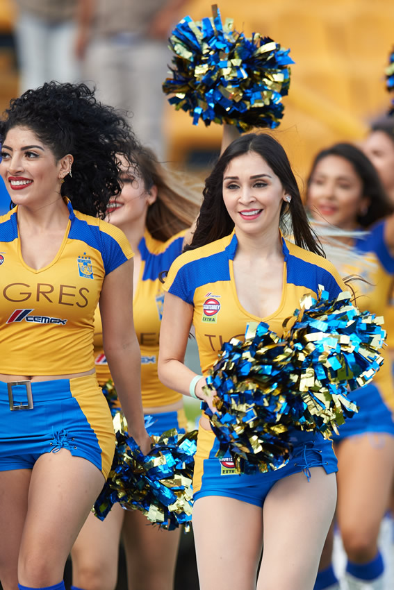 Las miradas que matan, sonrisas que enamoran y porras que alientan están en Las Chicas de la Jornada 11.