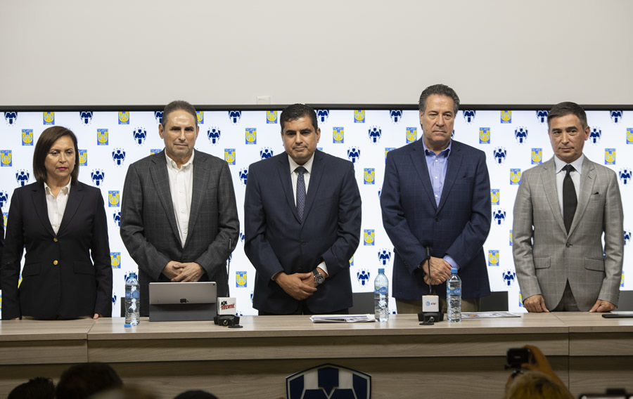 Cristina Díaz Salazar, José Ornelas, Alberto Palomino y Aldo Fasci durante la reunión de seguridad. (Foto: Mexsport)