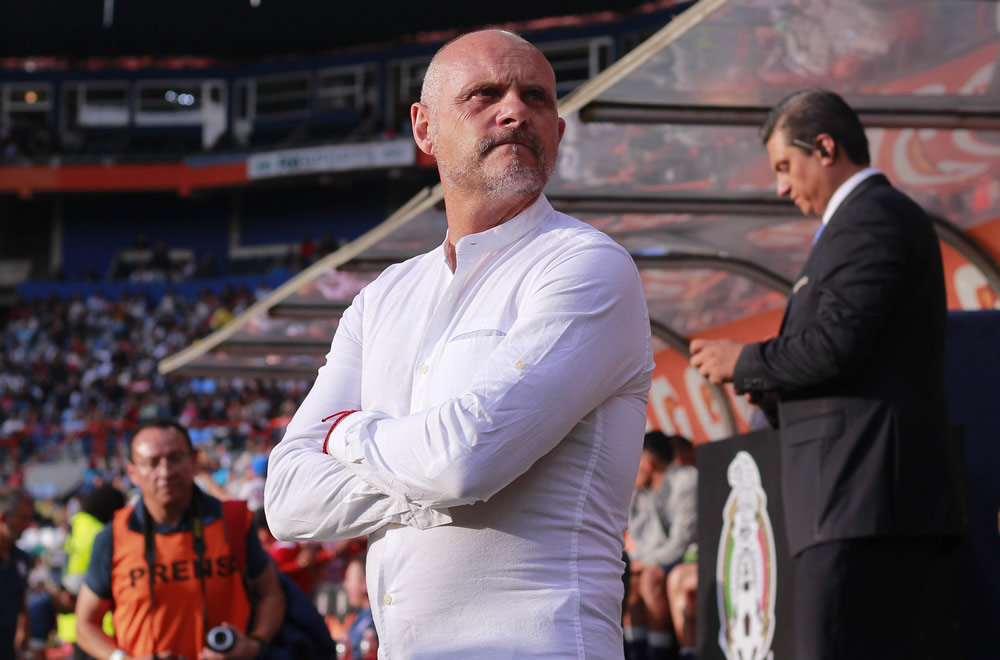 Javier Torrente fue cesado de Monarcas en la Jornada 5 (Imago 7)