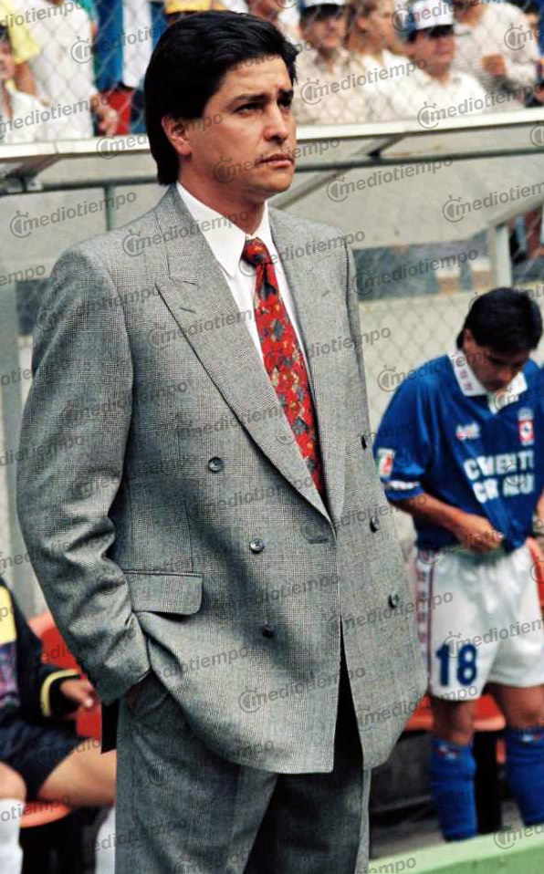 Vivió cuatro etapas en el banquillo celeste, comenzando en 1994. (ARCHIVO DIGITAL MILENIO)