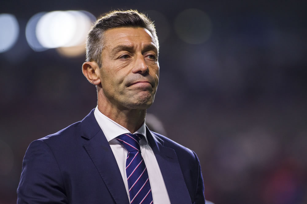 Pedro Caixinha fue cesado de Cruz Azuk en la Jornada 8 (Imago 7)