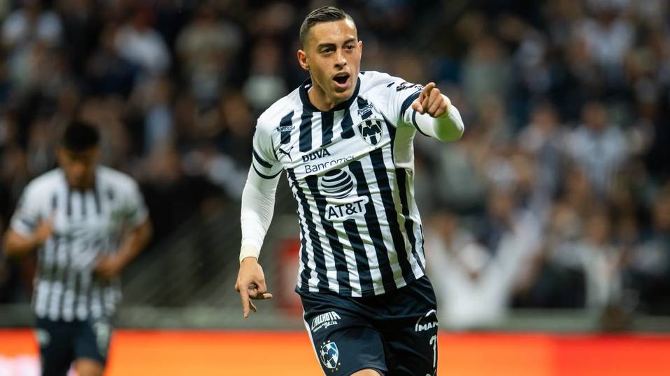 Funes Mori con la consigna de hacer daño en la portería universitaria y darle la victoria a Rayados. (Foto: Mexsport)
