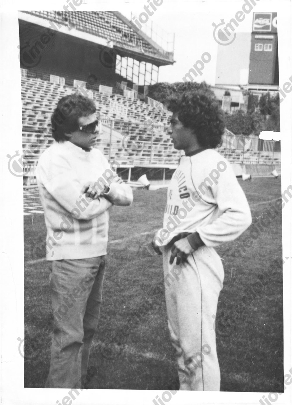 José José  y Hugo Sánchez, en 1982. (Archivo Milenio)