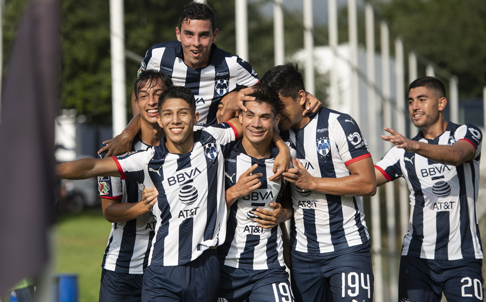 La Pandillita no tuvo piedad del archirrival de la ciudad en el Barrial. (Foto: Mexsport)