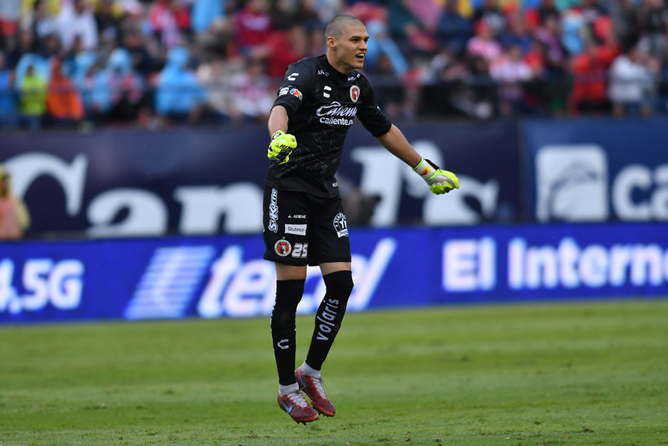 Gibrán Lajud festejando los goles (FOTO: Imago7)