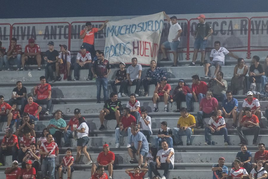 Protestas en el Pirata Fuente. (Foto: Mexsport)