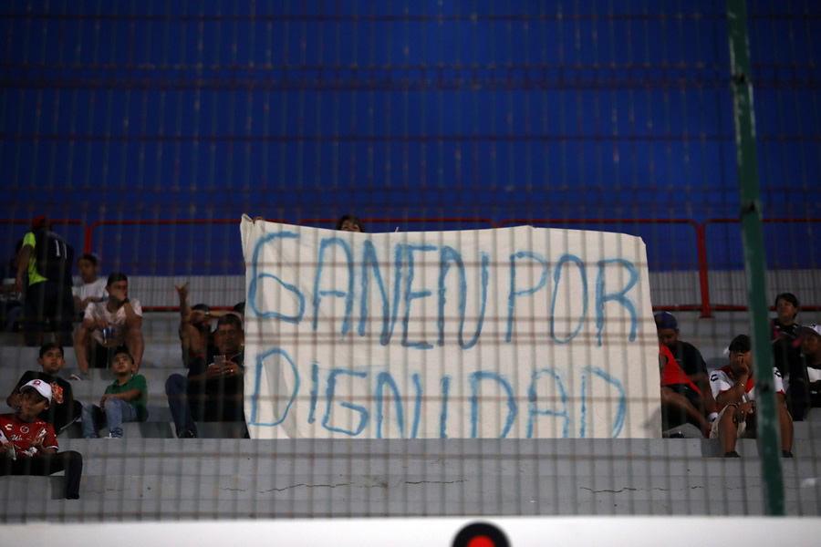 Protestas en el Pirata Fuente. (Foto: Mexsport)
