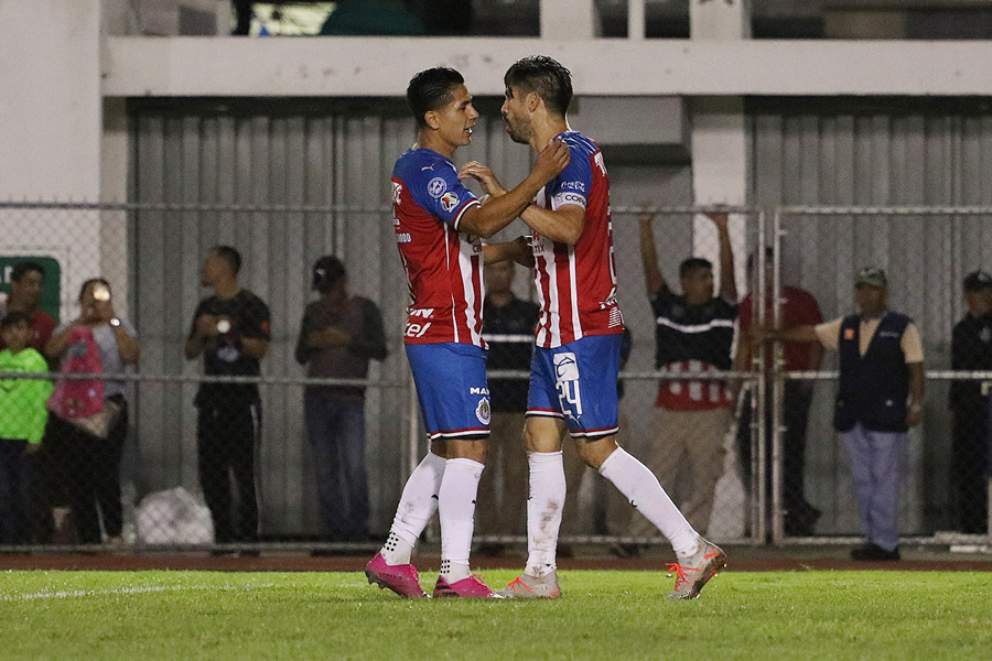 Peralta marcó el primer gol del partido. (Foto: Imago 7)
