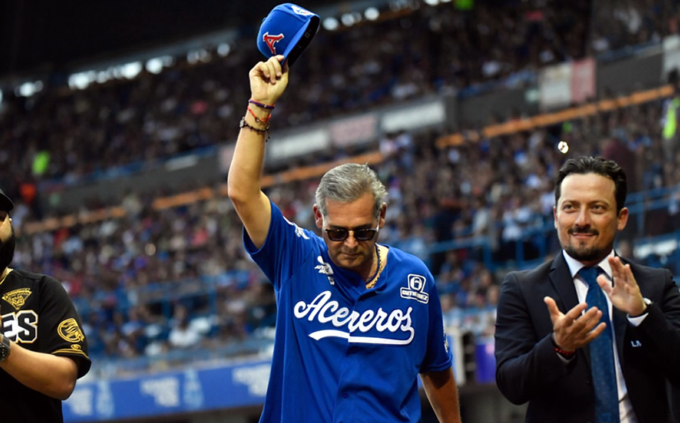 El propietario fue recibido entre aplausos en la ceremonia de inauguración de la Serie del Rey. (Foto: Cortesía)