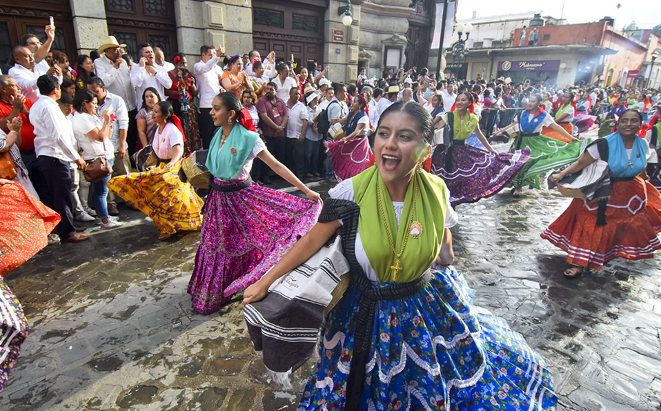 Previo a la carrera, más de 500 bailarines se harán presentes en la recta del autódromo. (GP de México)