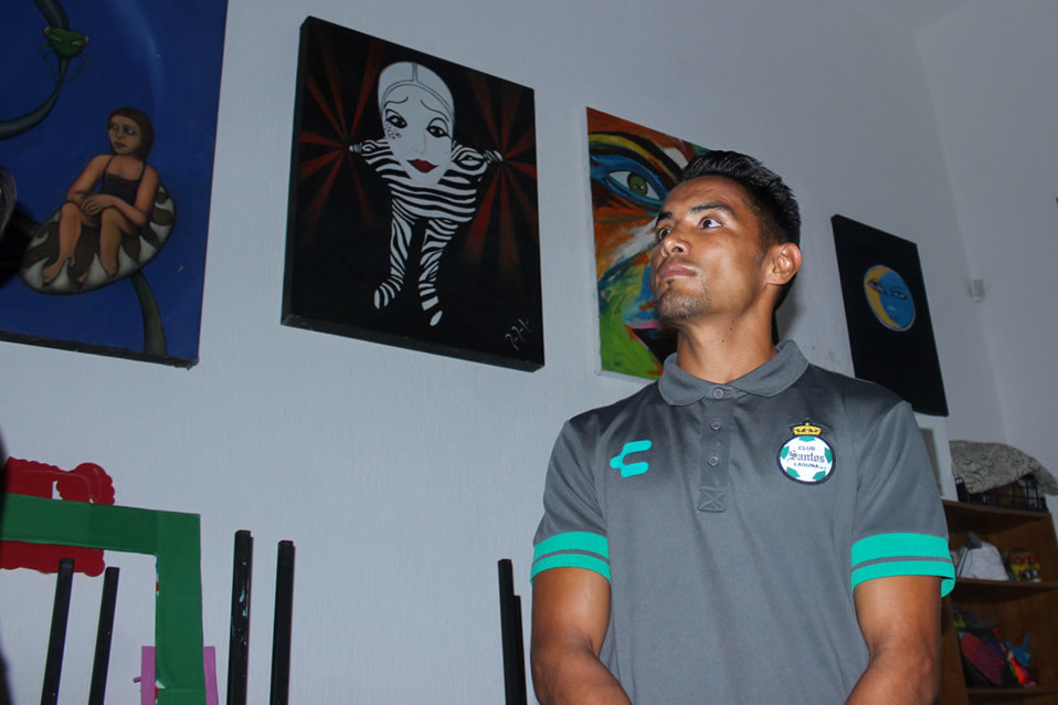 José Juan Vázquez le dicen Gallito