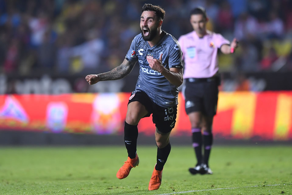 El Rayo lo perdía 2-0, Memo Vázquez ajustó para el segundo tiempo, le dieron la vuelta a Monarcas (FOTO: Imago7)