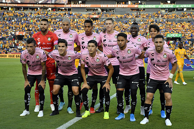 El 11 titular que presentó Guillermo Almada. (Foto: Imago7)