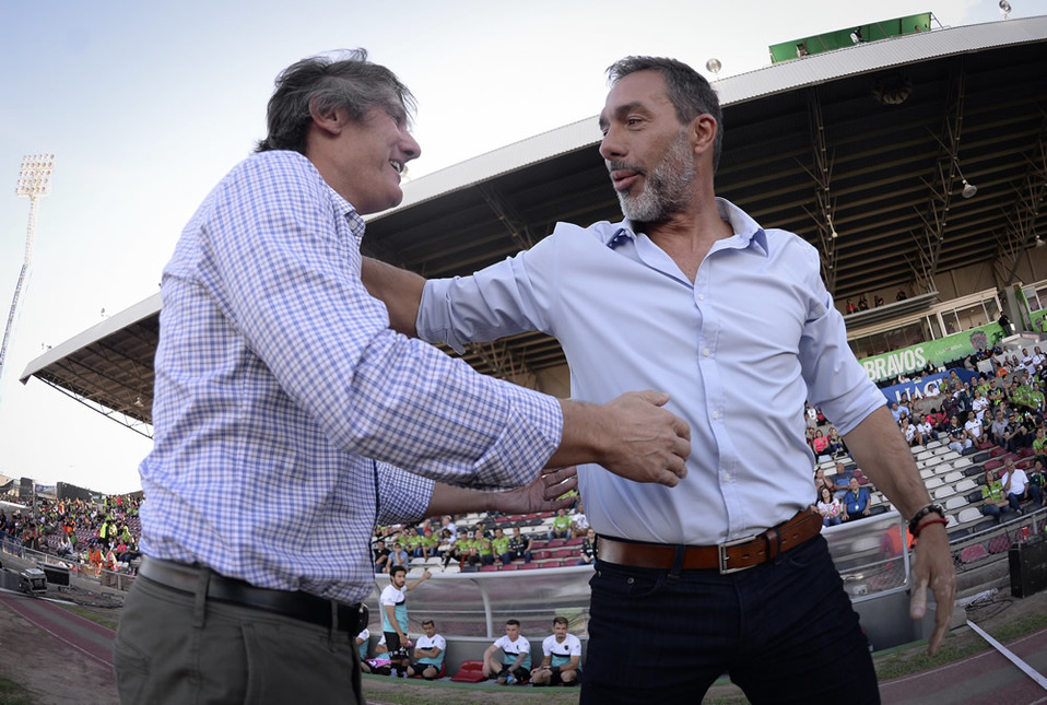 Matosas y Caballero se saludaron emotivamente (FOTO: Imago7)