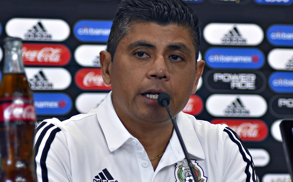 Marco Antonio Ruiz es el técnico del Tri Sub-17. (Mexsport)