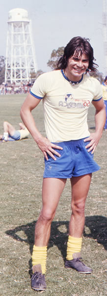 Alfredo Tena figuró en la defensa central de las Águilas en los ochenta FOTO: Mexsport