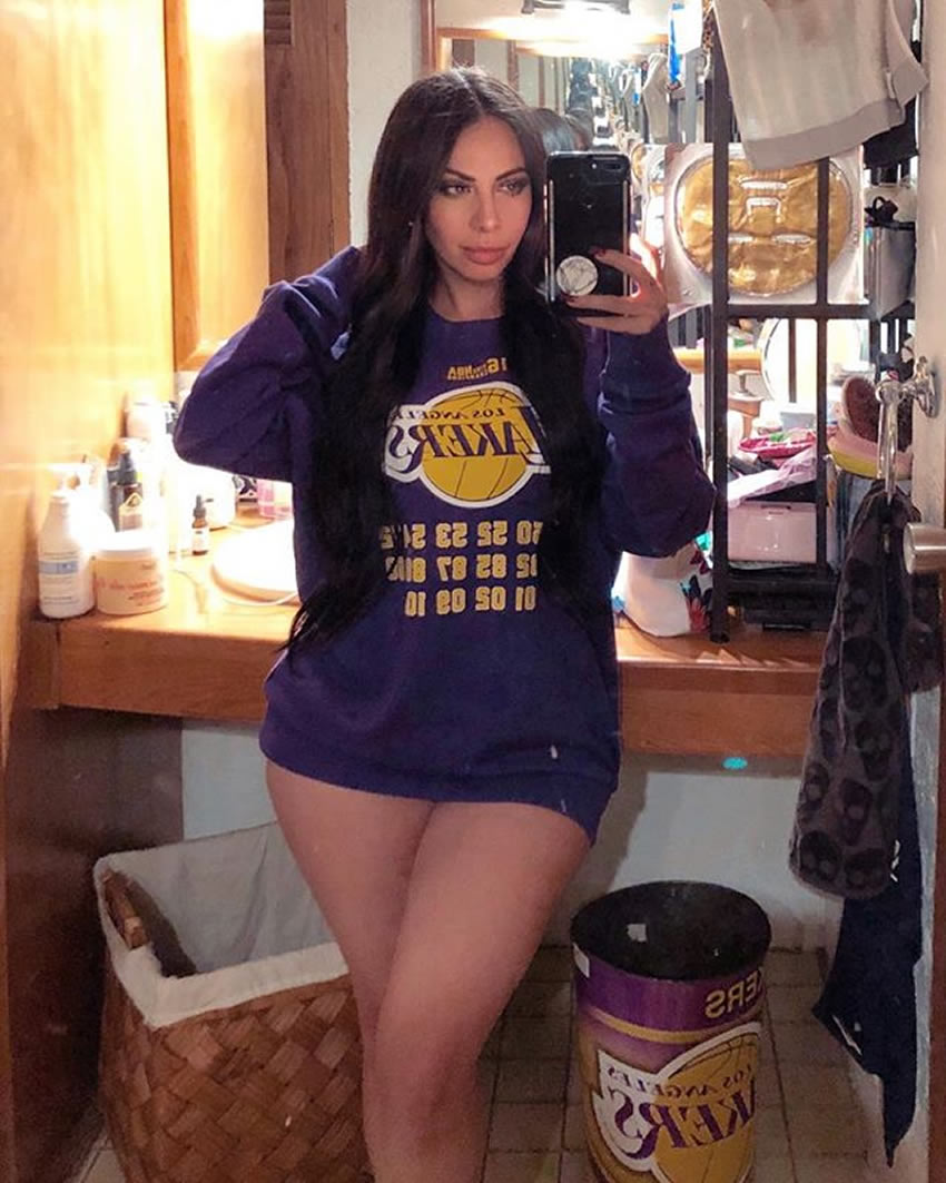 Jimena Sánchez siempre demuestra su amor por los Raiders, Yankees y Lakers. Foto: Instagram @jimenasanchezmx
