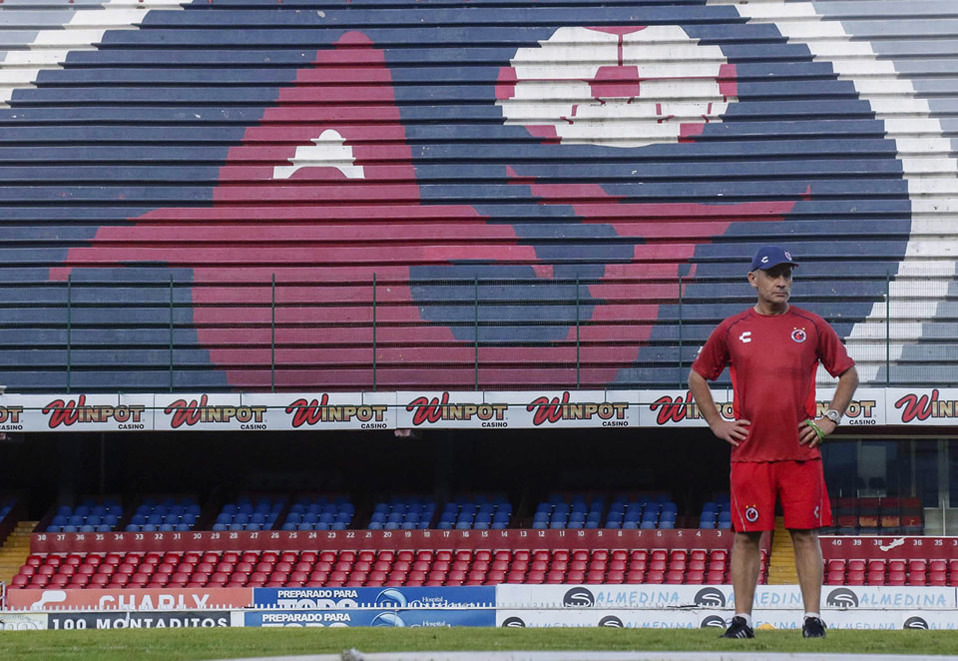 La crisis y el escándalo por la falta de pagos que hay en el Tiburón sigue haciendo eco en el futbol mexicano  (FOTO: Imago7)
