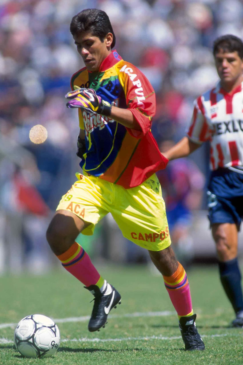 En todos los estadios lucía sus uniformes. Aquí en el Jalisco. Foto: Mexsport