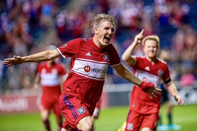 5. Bastian Schweinsteiger dijo adiós al futbol con el Chicago Fire (Twitter @BSchweinsteiger)