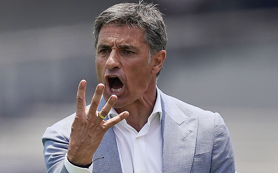 El DT español está dispuesto a ayudar a jugadores y cuerpo técnico del conjunto escualo. (Foto: Imago7)