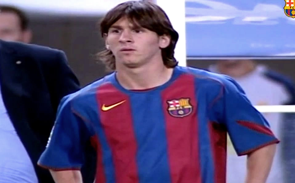 Aquel día, un joven de 17 años apodado La Pulga jugó su primer partido oficial con el Barcelona ante el Espanyol. (FC Barcelona)