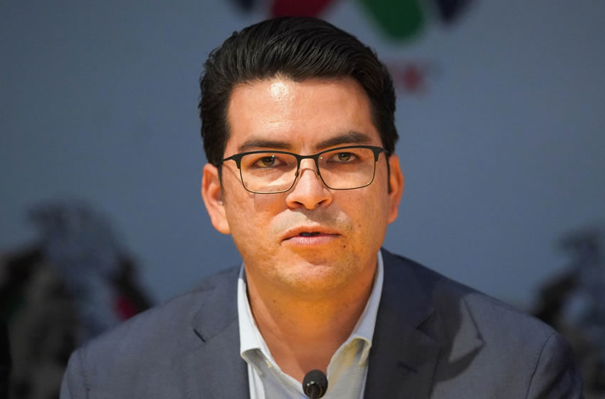 Álvaro Ortiz afirmó que la luz se ve en el tema de Veracruz. Foto: Imago7