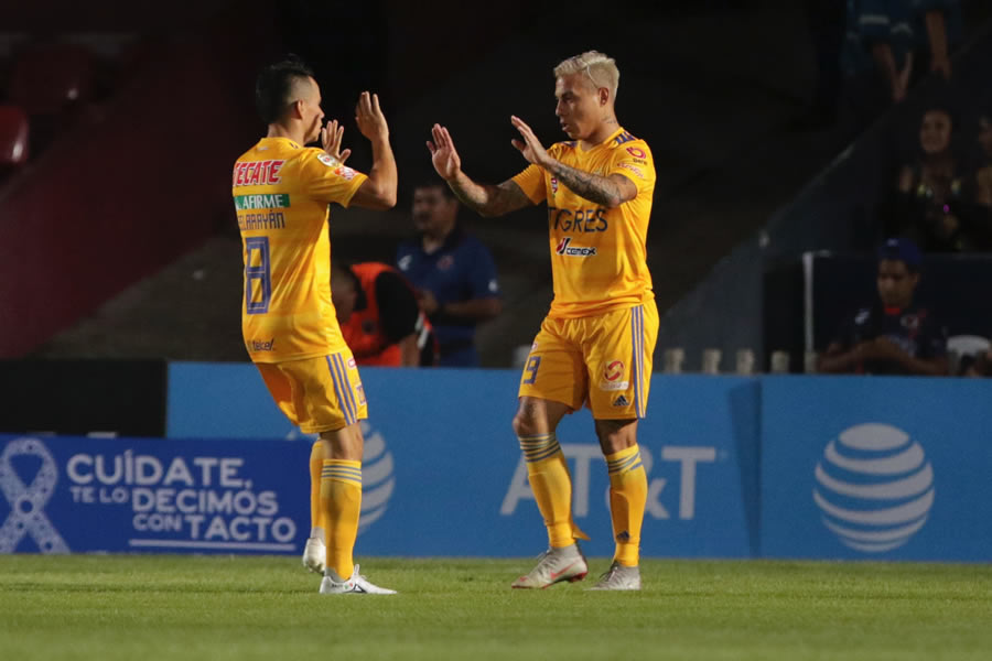 Los jugadores de Tigres marcaron dos goles mientras los jarochos se manifestaban. Foto: Imago7.